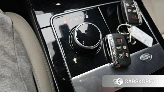Land Rover Range Rover Velar id 4633320 из Кореи 31