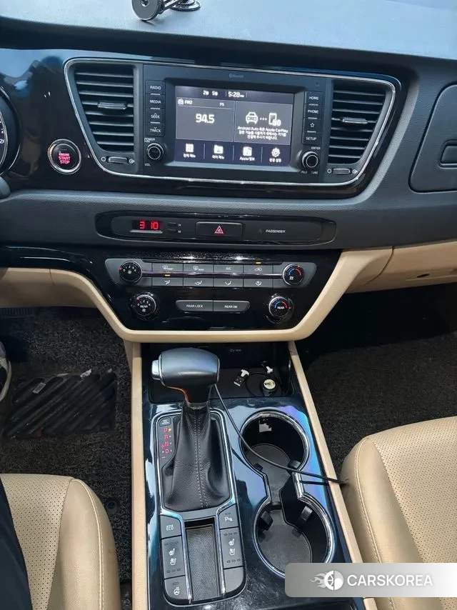 Kia The New Carnival id 3661818 из Кореи 14