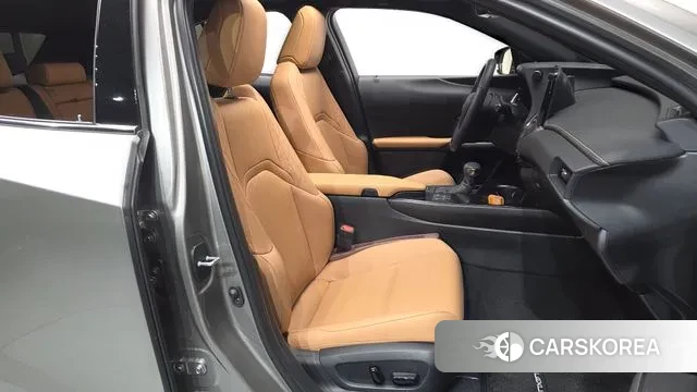 Lexus UX250h id 3492022 из Кореи 19