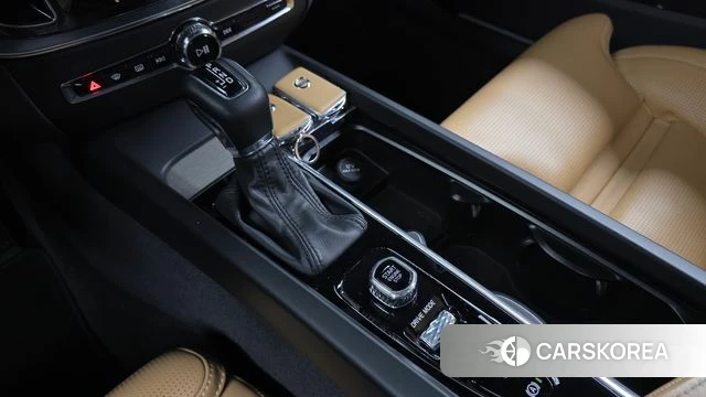 Volvo V60 Cross-Country 2nd Generation id 3911590 из Кореи 19