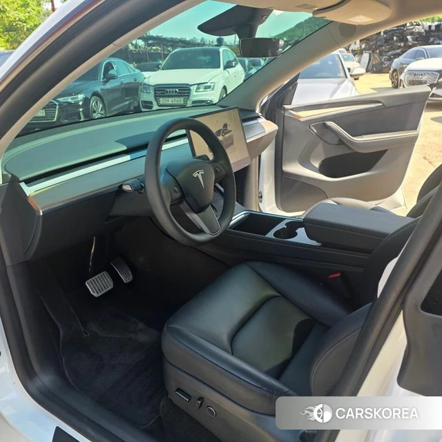 Tesla Model Y id 4360125 из Кореи 16