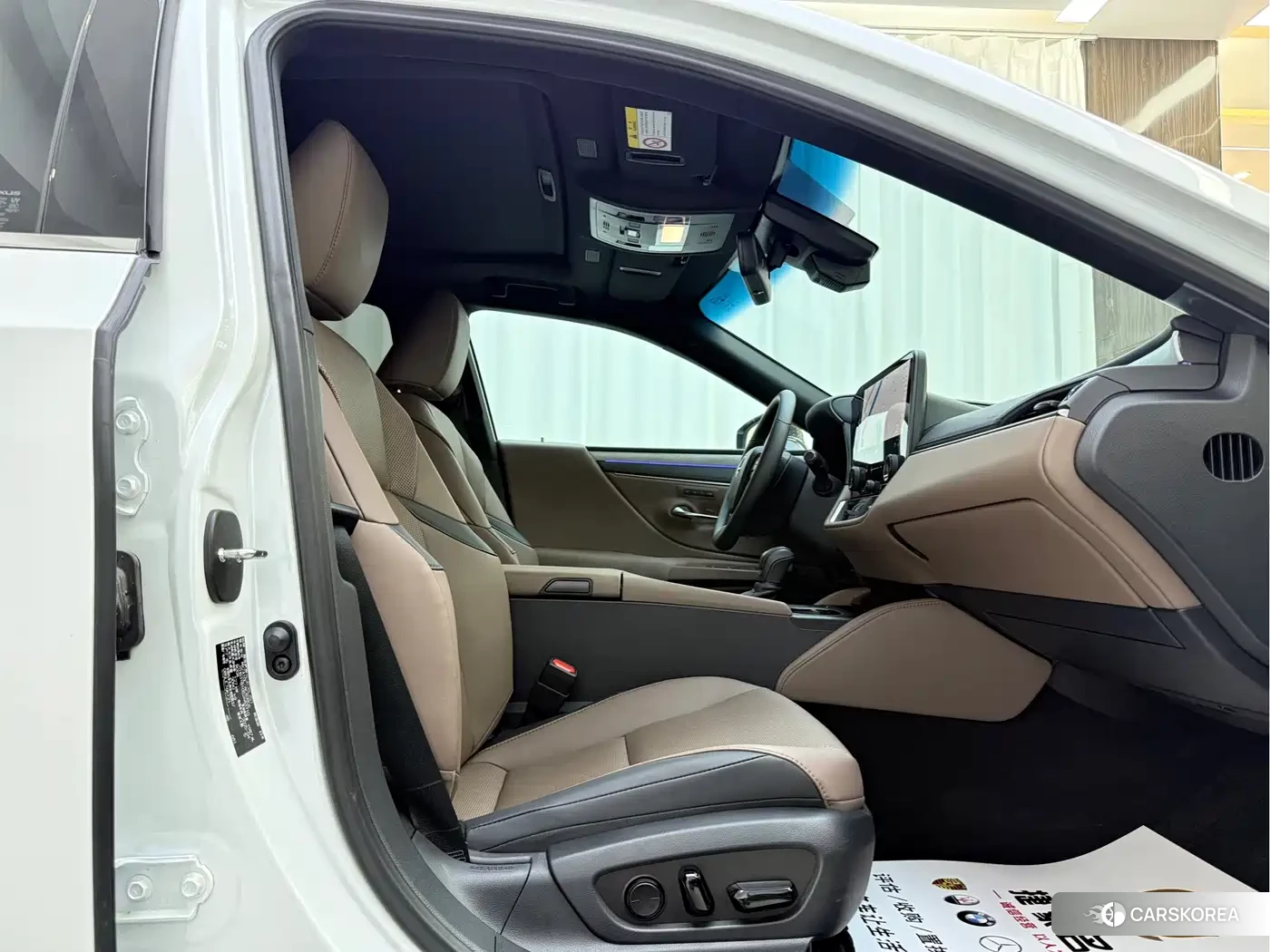 Lexus ES id 4546116 из Китая 11