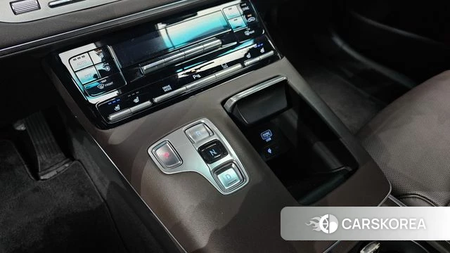 Hyundai The New Grandeur IG id 3898631 из Кореи 19