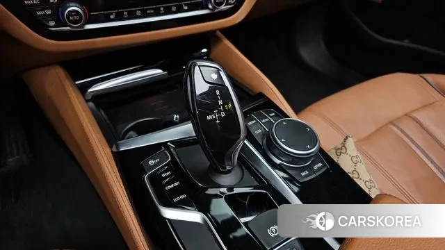 BMW 5 Series (G30) id 3494760 из Кореи 19