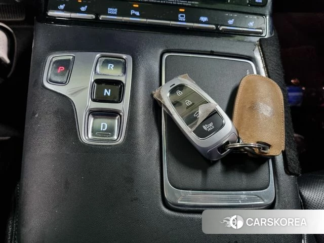 Hyundai The New Grandeur IG id 3800932 из Кореи 19
