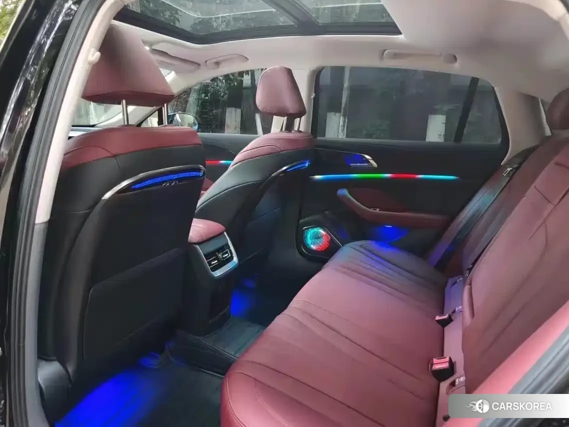 Red flag Hongqi H5 id 4577672 из Китая 12