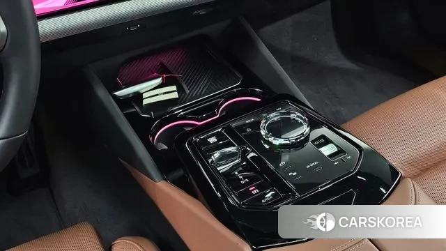 BMW 5 Series (G60) id 3732304 из Кореи 19