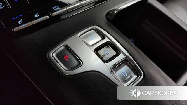 Hyundai The New Grandeur IG Hybrid id 4930330 из Кореи 33