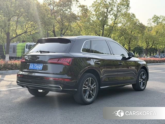Audi Q5L id 4209984 из Китая 15
