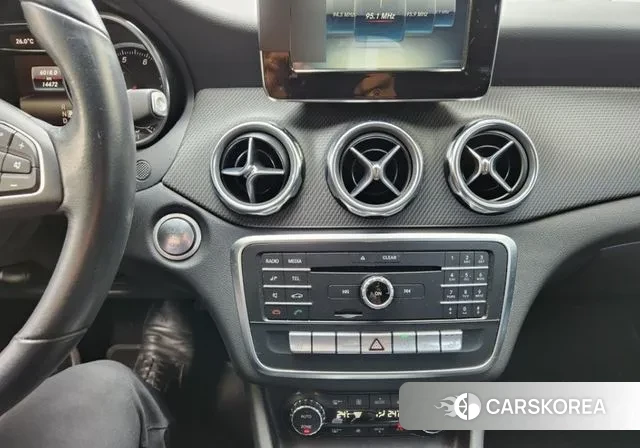 Mercedes-Benz GLA-Class X156 id 2966404 из Кореи 9