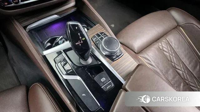 BMW 5 Series (G30) id 3636713 из Кореи 19