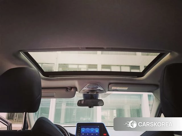 Toyota C-HR id 4238586 из Китая 13