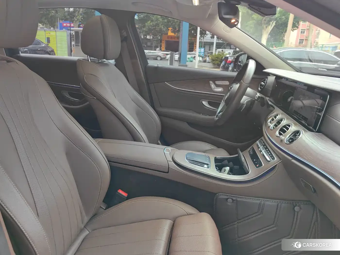 Mercedes-Benz E-Class id 4644475 из Китая 17