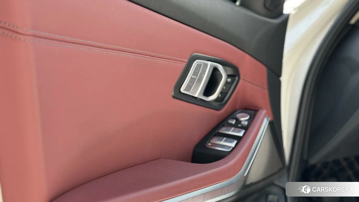 BMW 3 series id 4452406 из Китая 10
