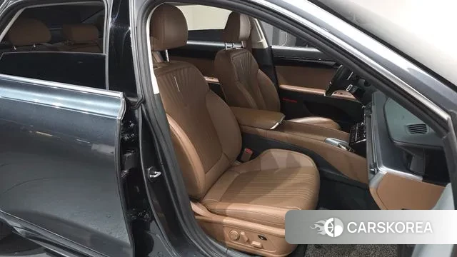 Hyundai Grandeur (GN7) id 3512825 из Кореи 19