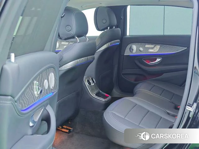 Mercedes-Benz E-class id 4336204 из Китая 12