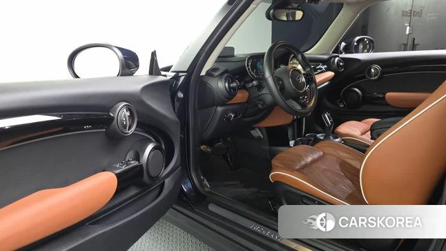 Mini Cooper S id 4376200 из Кореи 29