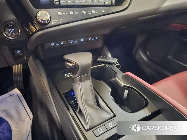 Lexus ES300h 7th generation id 3731927 из Кореи 17