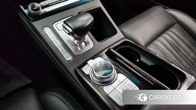 Genesis G90 id 3607952 из Кореи 19