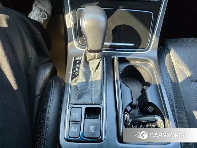 Hyundai Grandeur IG Hybrid id 3330655 из Кореи 19