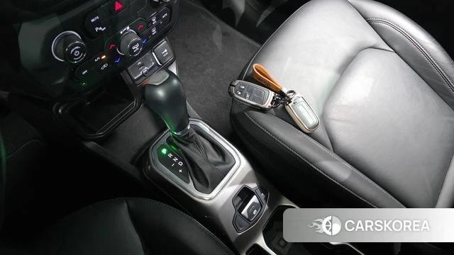 Jeep Renegade id 4434792 из Кореи 31