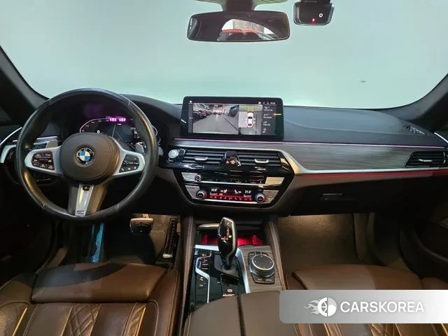 BMW 5 Series (G30) id 3407303 из Кореи 17