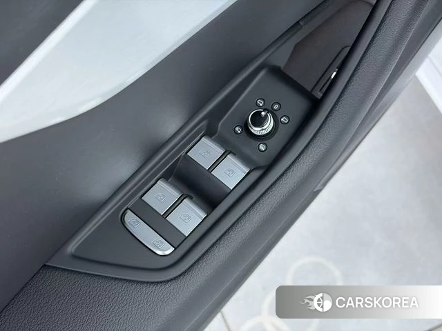 Audi A4L id 4333844 из Китая 27
