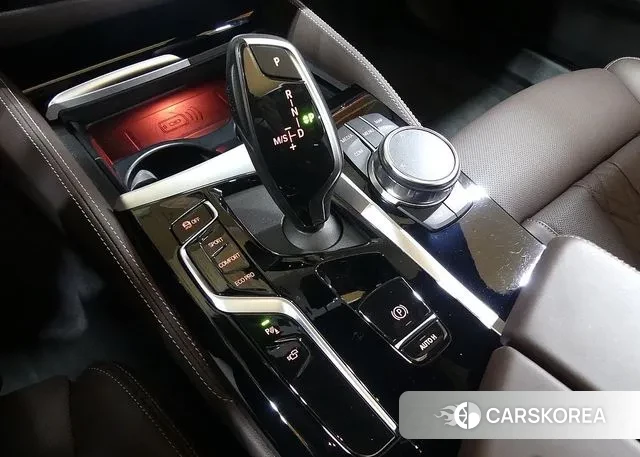 BMW 5 Series (G30) id 3426660 из Кореи 19