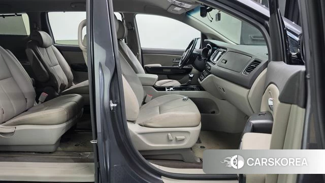 Kia All New Carnival id 3861847 из Кореи 19