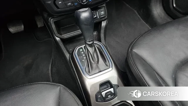 Jeep Renegade id 3504949 из Кореи 19