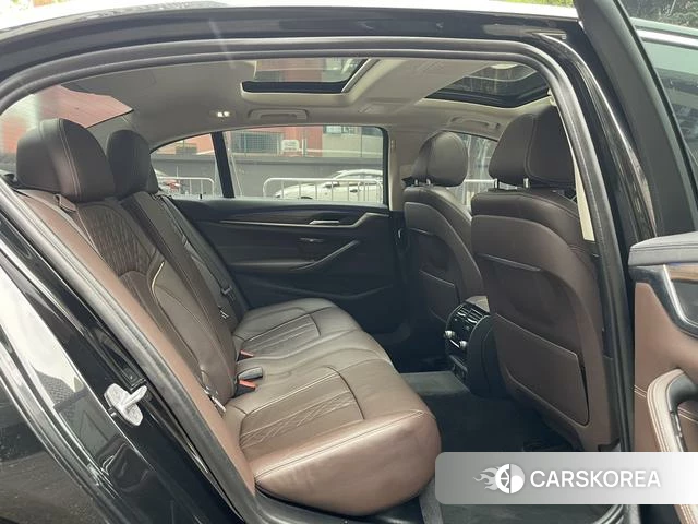 BMW 5 series PHEV id 4227878 из Китая 16