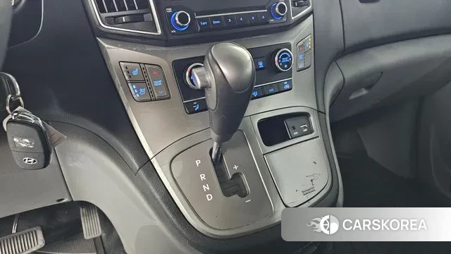 Hyundai The New Grand Starex id 3428393 из Кореи 19