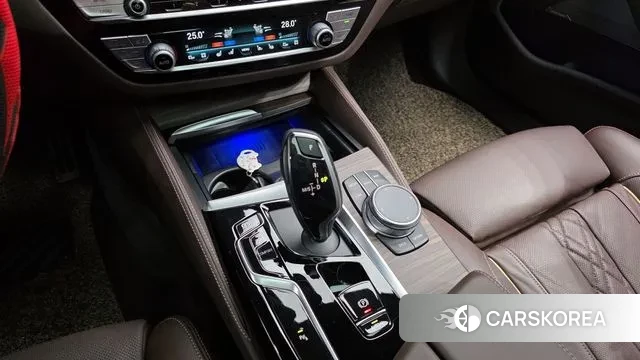 BMW 5 Series (G30) id 3374005 из Кореи 19