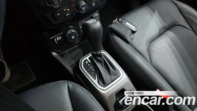 Jeep Renegade id 2920990 из Кореи 19