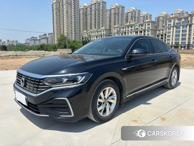 Volkswagen Passat PHEV id 4279188 из Китая 19