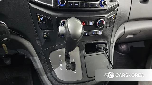 Hyundai The New Grand Starex id 3351115 из Кореи 19