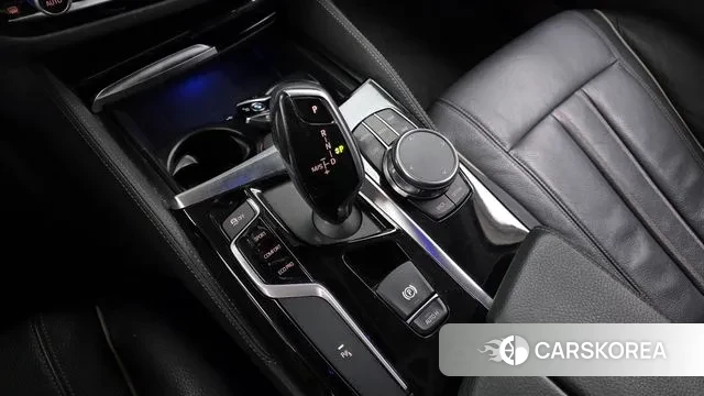 BMW 5 Series (G30) id 3661546 из Кореи 19