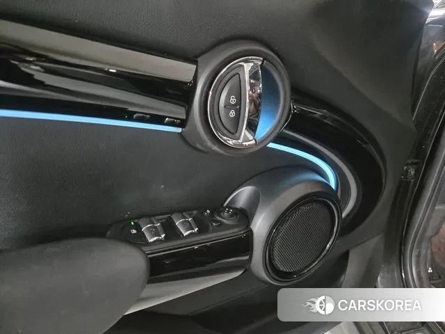 Mini Cooper id 3643654 из Кореи 13