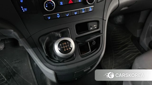 Hyundai The New Grand Starex id 4557769 из Кореи 30