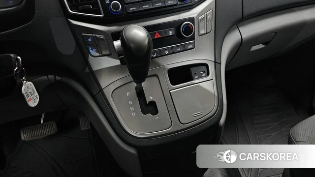 Hyundai The New Grand Starex id 3904691 из Кореи 19