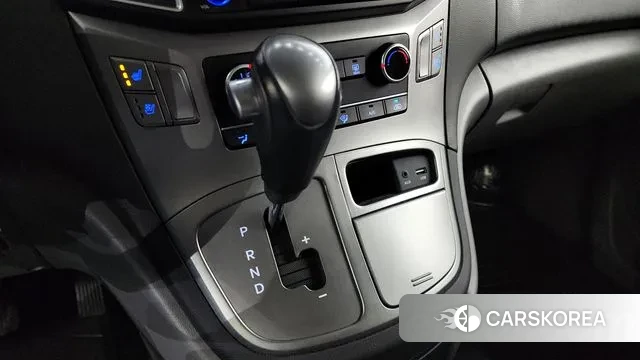 Hyundai The New Grand Starex id 3541079 из Кореи 19