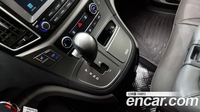 Hyundai The New Grand Starex id 2519439 из Кореи 19