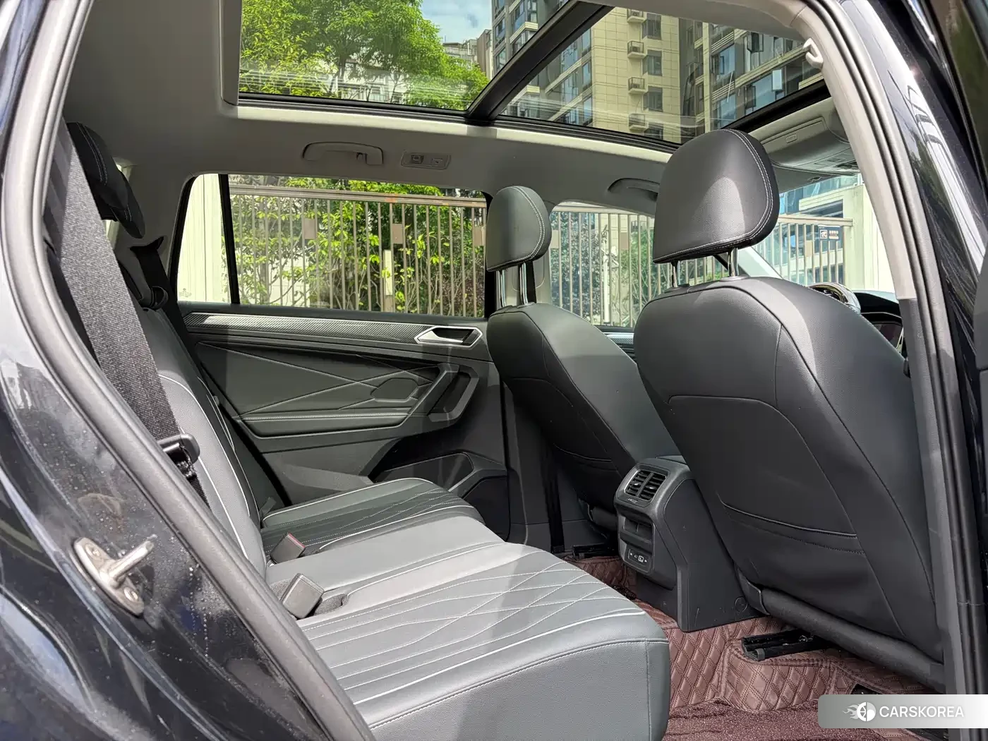 Volkswagen Tiguan L id 4680630 из Китая 25