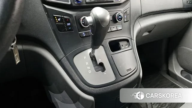 Hyundai The New Grand Starex id 3608461 из Кореи 19