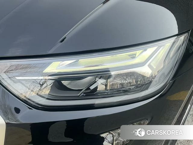 Audi Q5L id 3890149 из Китая 18
