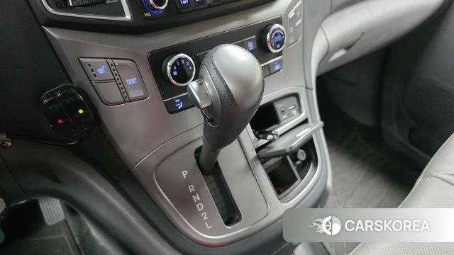 Hyundai The New Grand Starex id 4447416 из Кореи 19