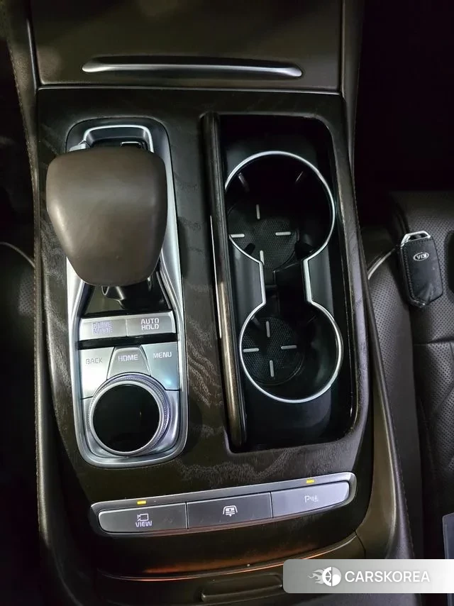 Kia More K9 id 3703629 из Кореи 19