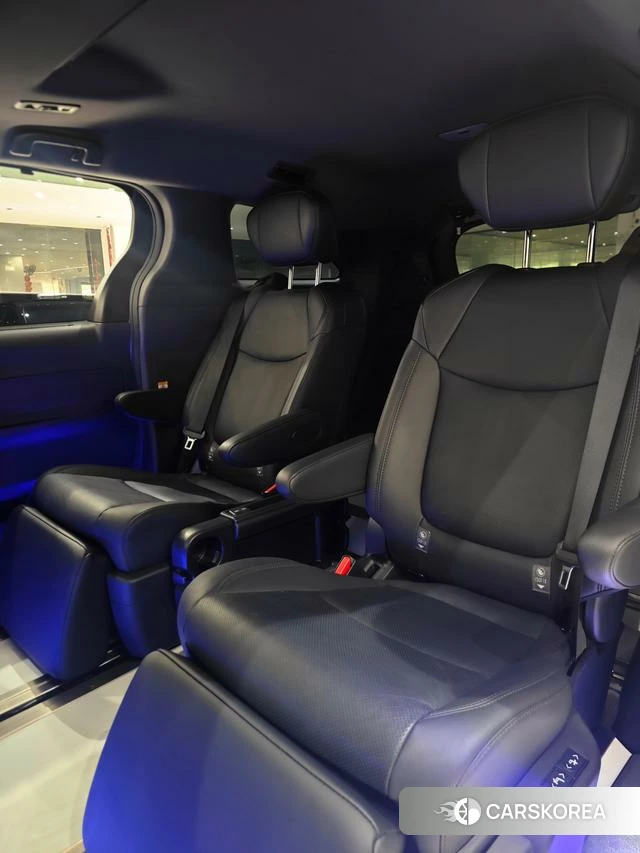 Toyota Saina id 4263610 из Китая 9