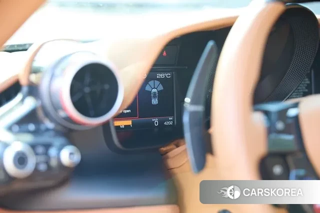 Ferrari F8 Spider id 3596771 из Кореи 10