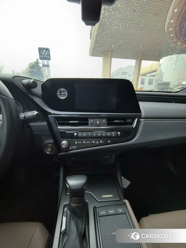 Lexus ES id 4209815 из Китая 16